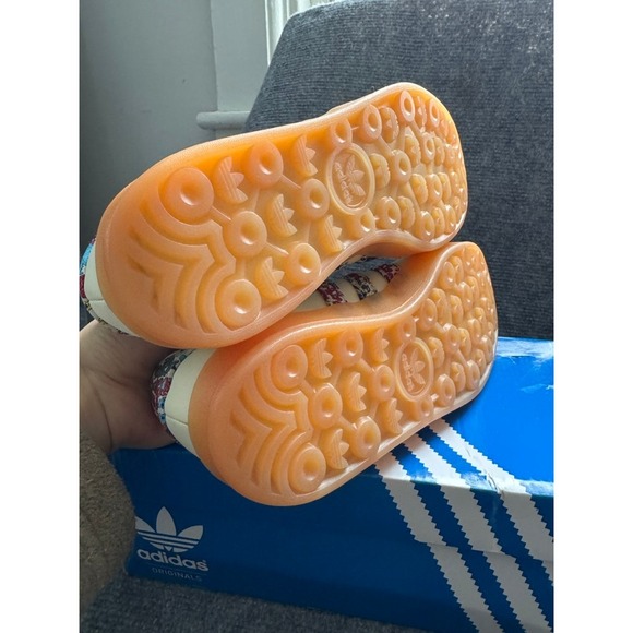 Adidas Gazelle Indoor Liberty London Beige Floral JH7370 Mens 8.5 NEW - Picture 5 of 8